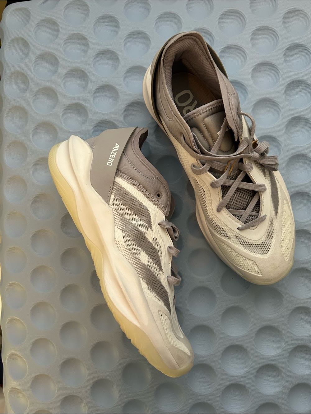 adidas Adizero Select 2.0 Low Cloud White Glory Grey Men’s Size 9